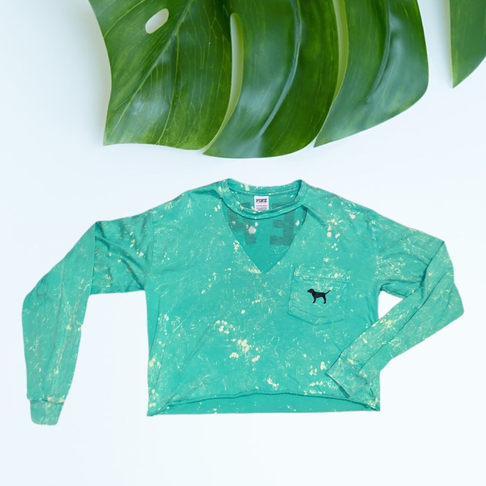 VS PINK cropped long sleeve tee